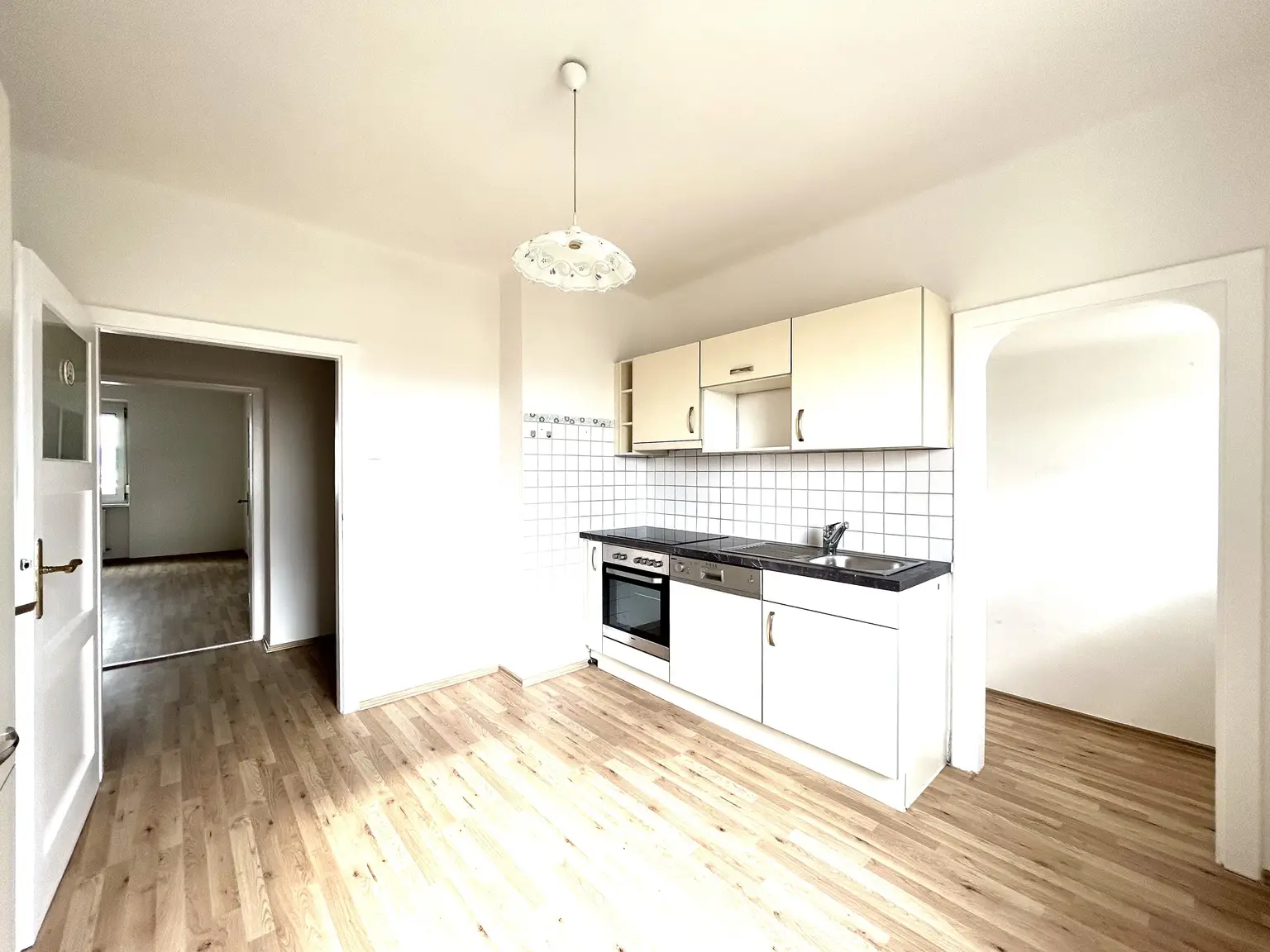 Urbanes Wohngefühl mit perfekter Anbindung – großzügige 3-Zimmer-Wohnung in guter Lage