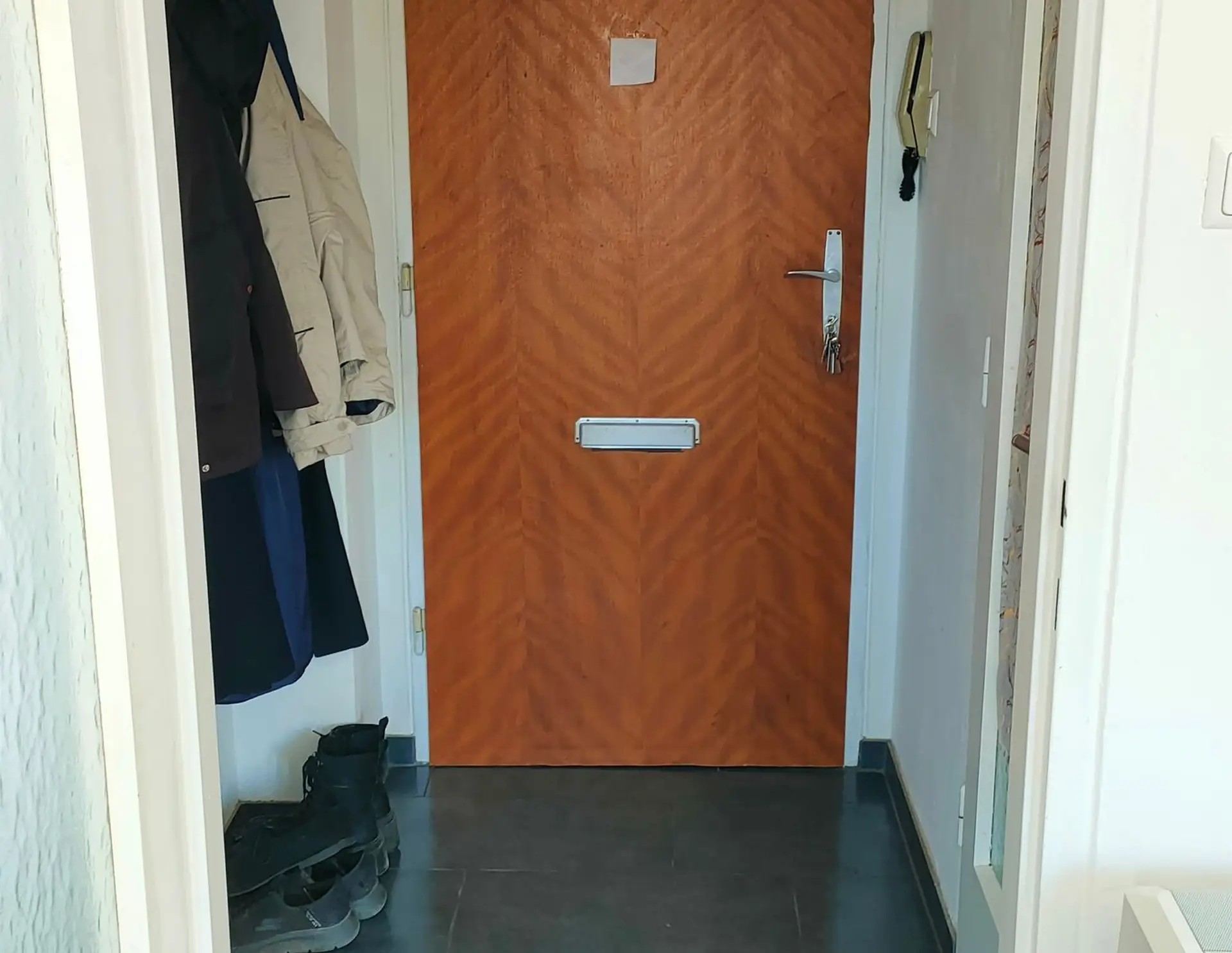 Schöne Südseitig Gelegene Garconniere zu Vermieten 22 m²