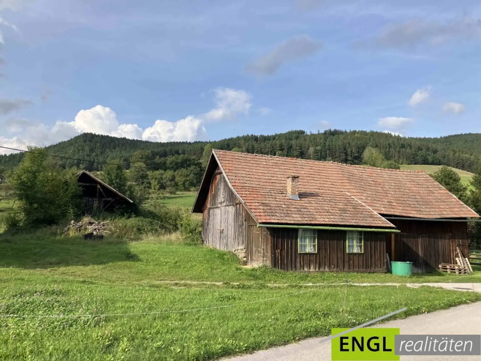 Nebengebäude mit Bauland