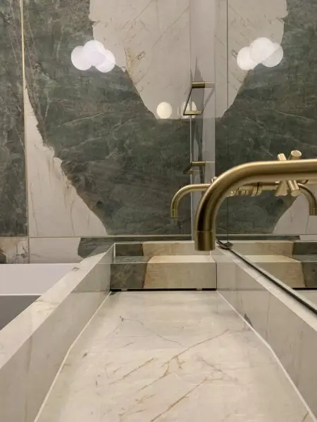 Einzigartige luxuriöse Wohnung im Palais