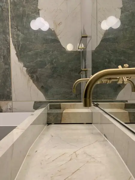 Einzigartige luxuriöse Wohnung im Palais