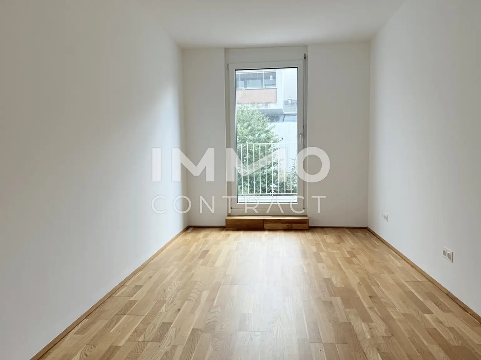 EDI N° 7 - Erstbezug Provisionsfreie 3 Zimmerwohnung mit Loggia und grosser Terrasse