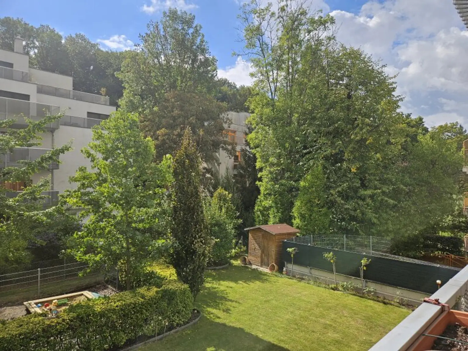 NEUWALDEGG - Gepflegter Neubau mit Balkon