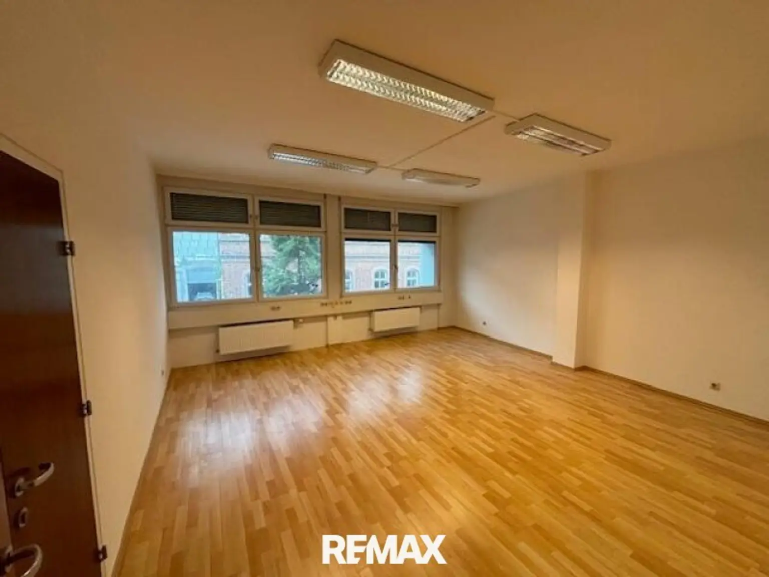 Büro (2)