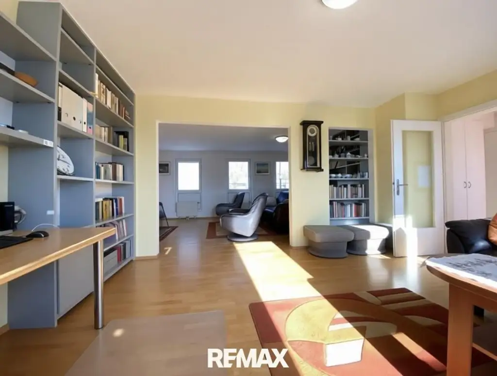 DG-Wohnung mit 2 Terrassen auf Wohnebene und phänomenalem Fernblick über Wien