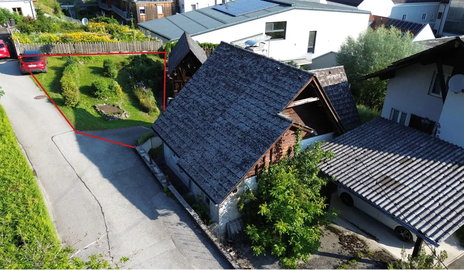 Kleines Häuschen mit Gartenidylle - Sanierungsobjekt