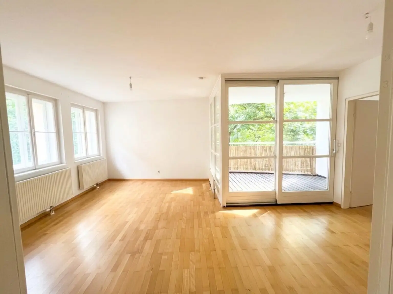 UNBEFRISTET: Moderne 2-Zimmer-Wohnung in Botschaftsviertel