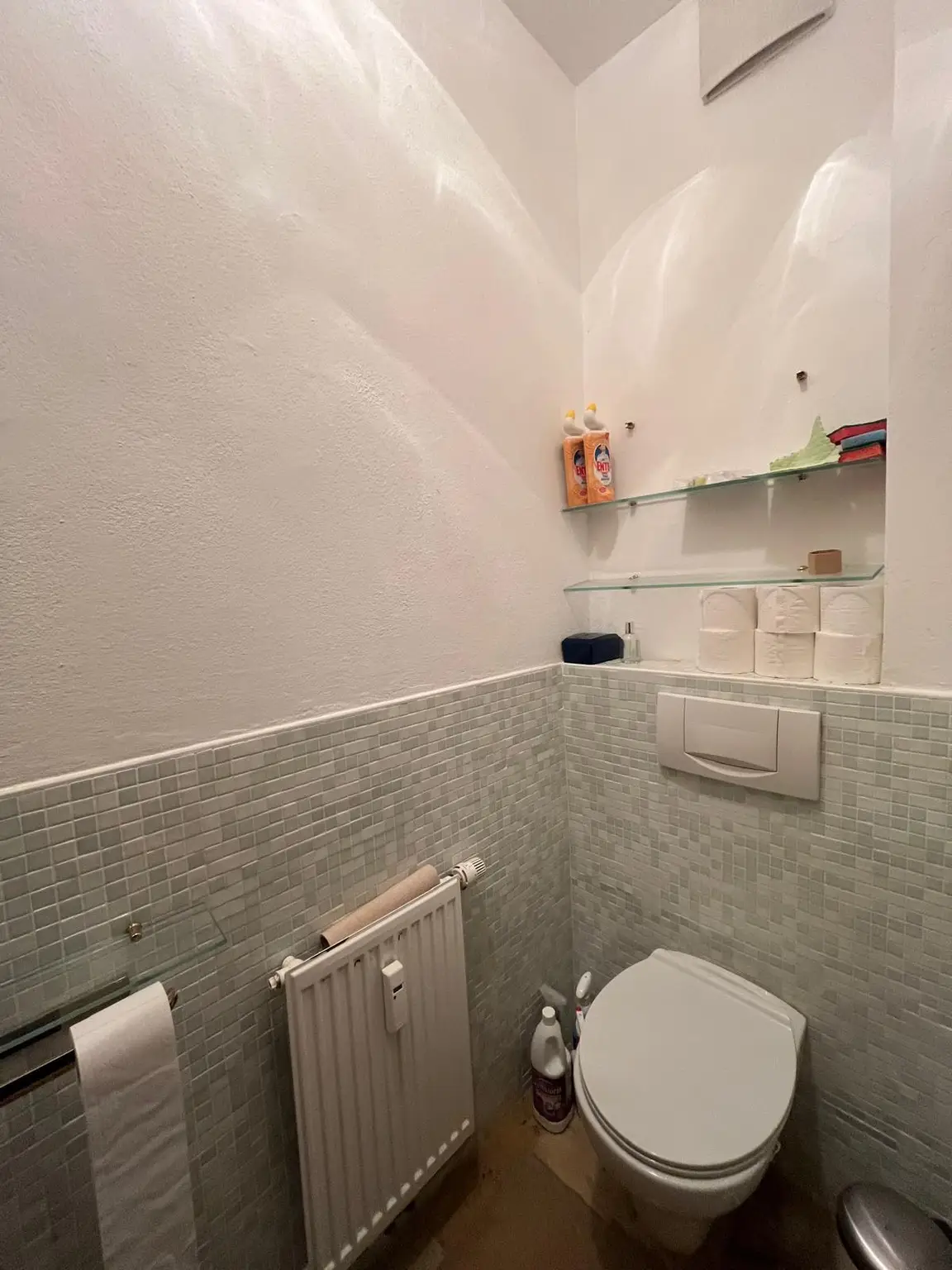 Traumhafte Gartenwohnung in Ebergassing: 140m² gepflegt mit Einbauküche und Badewanne!
