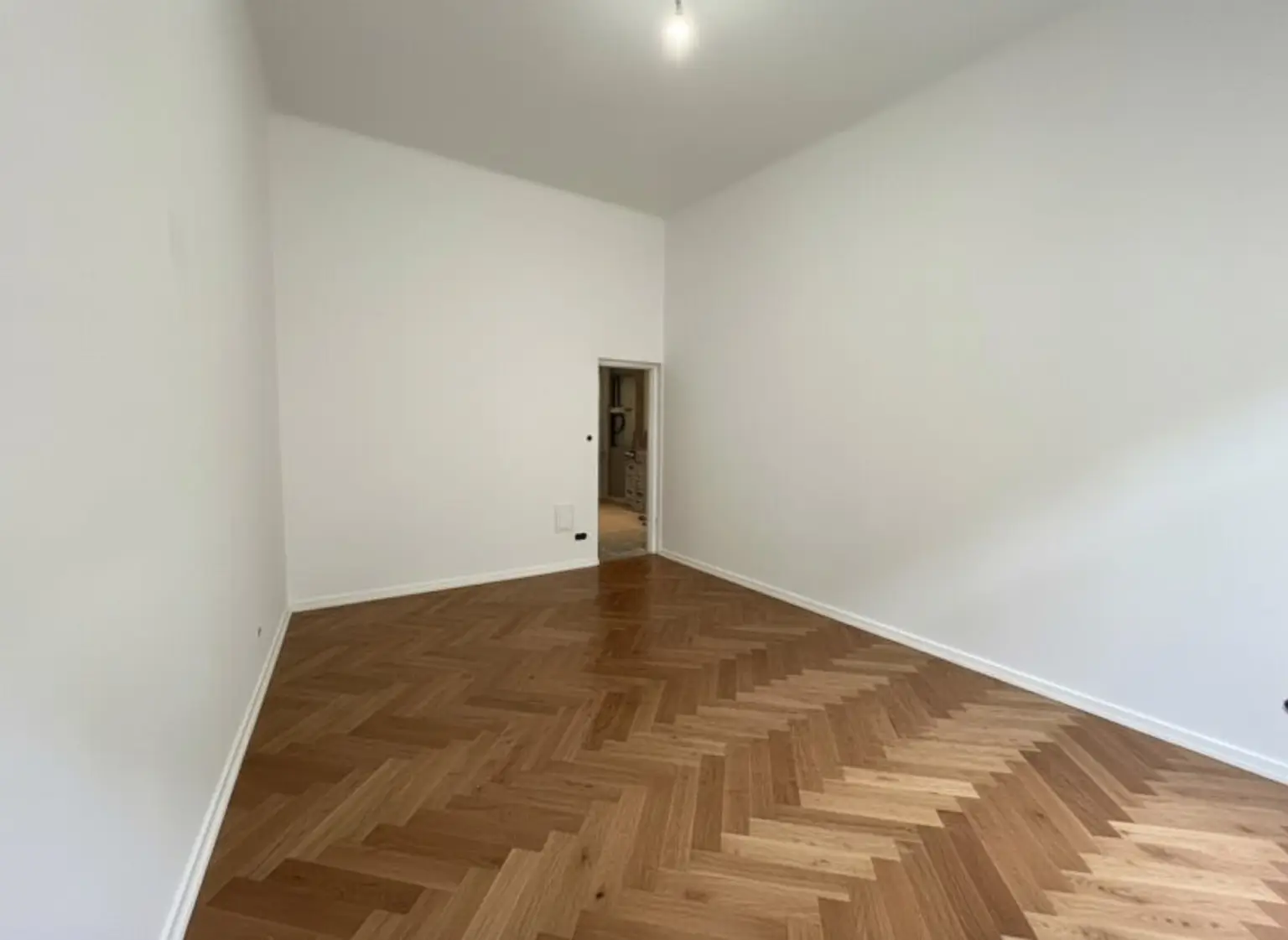 Ihr Erstbezug mit historischem Flair – im Herzen des 2. Bezirks, direkt beim Augarten.