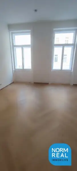 ERSTBEZUG Balkonwohnung