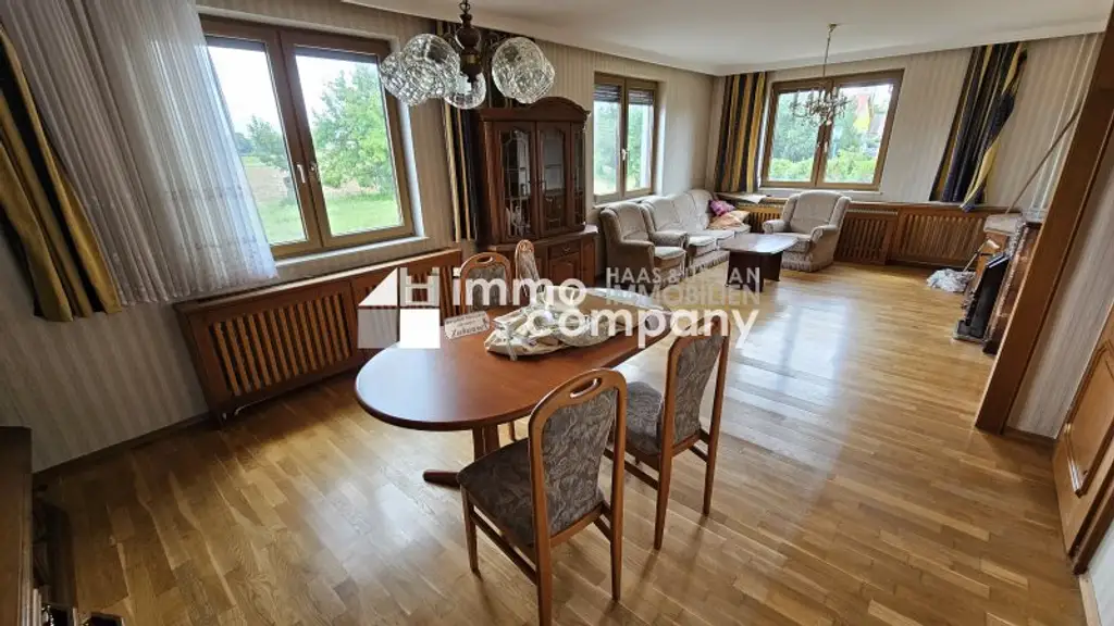 Renovierungsbedürftiges Haus mit Grünblick in Trautmannsdorf/Leitha zu verkaufen!