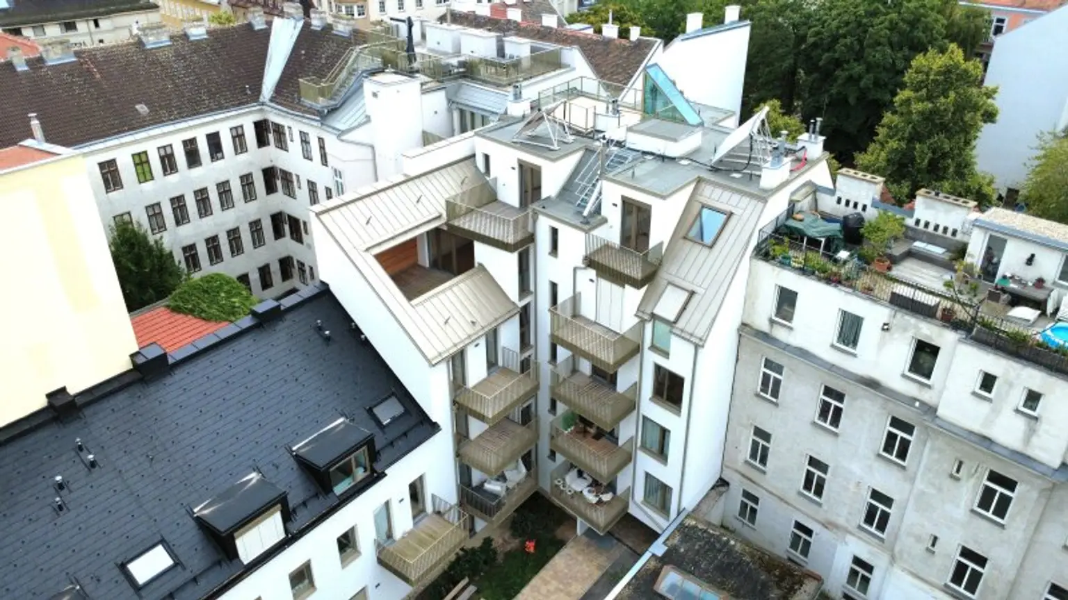 Stil trifft Wohlfühlambiente - Das Stadthaus Miller - Exzellente Lage mit Süd/West Loggia - Nahe Mariahilfer Str. & Westbahnhof