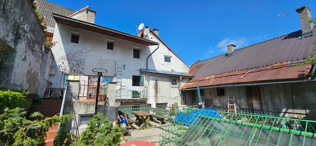 Rarität! Gelegenheit in der Villacher Altstadt. Die Liegenschaft "Altwaren Duhs" steht zum Verkauf