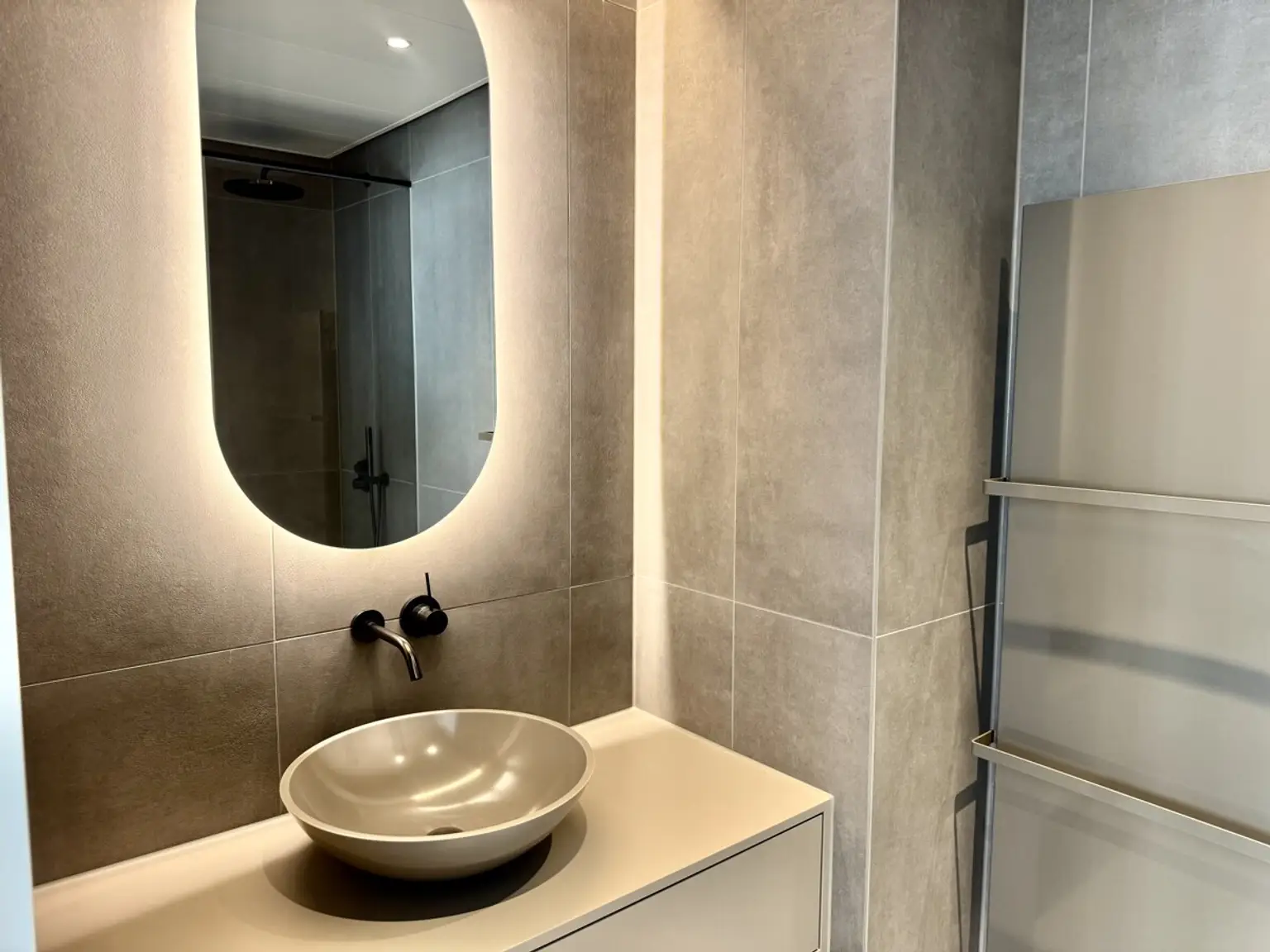DANUBEFLATS. 40 Etage - The one and only: Einmalig inkl. Wellness and Swimming Pool