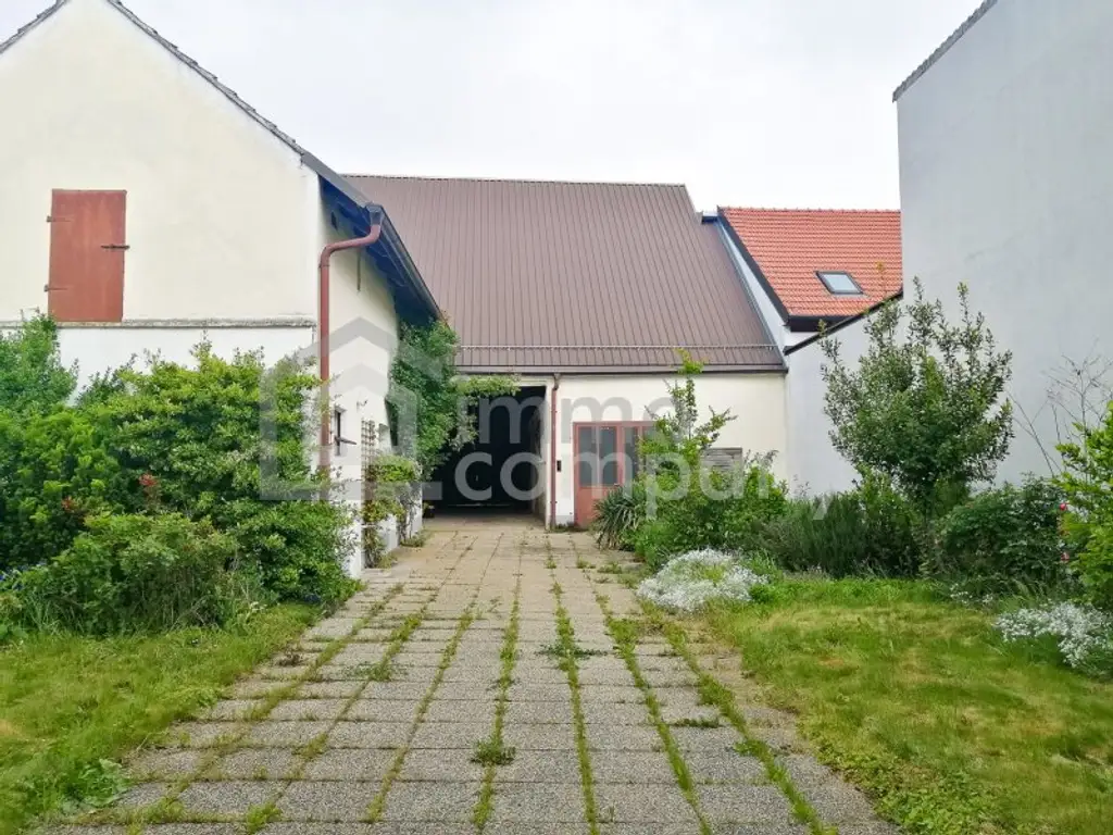 Mehr Platz geht nicht - EFH mit Einliegerwohnung & Nebengebäuden!