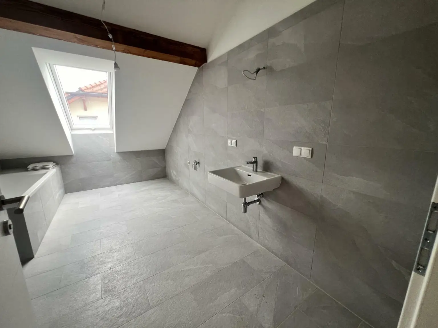 Penthouse-Wohnung + 270m2 Dachterrasse zur Miete als Wohnung oder Büro