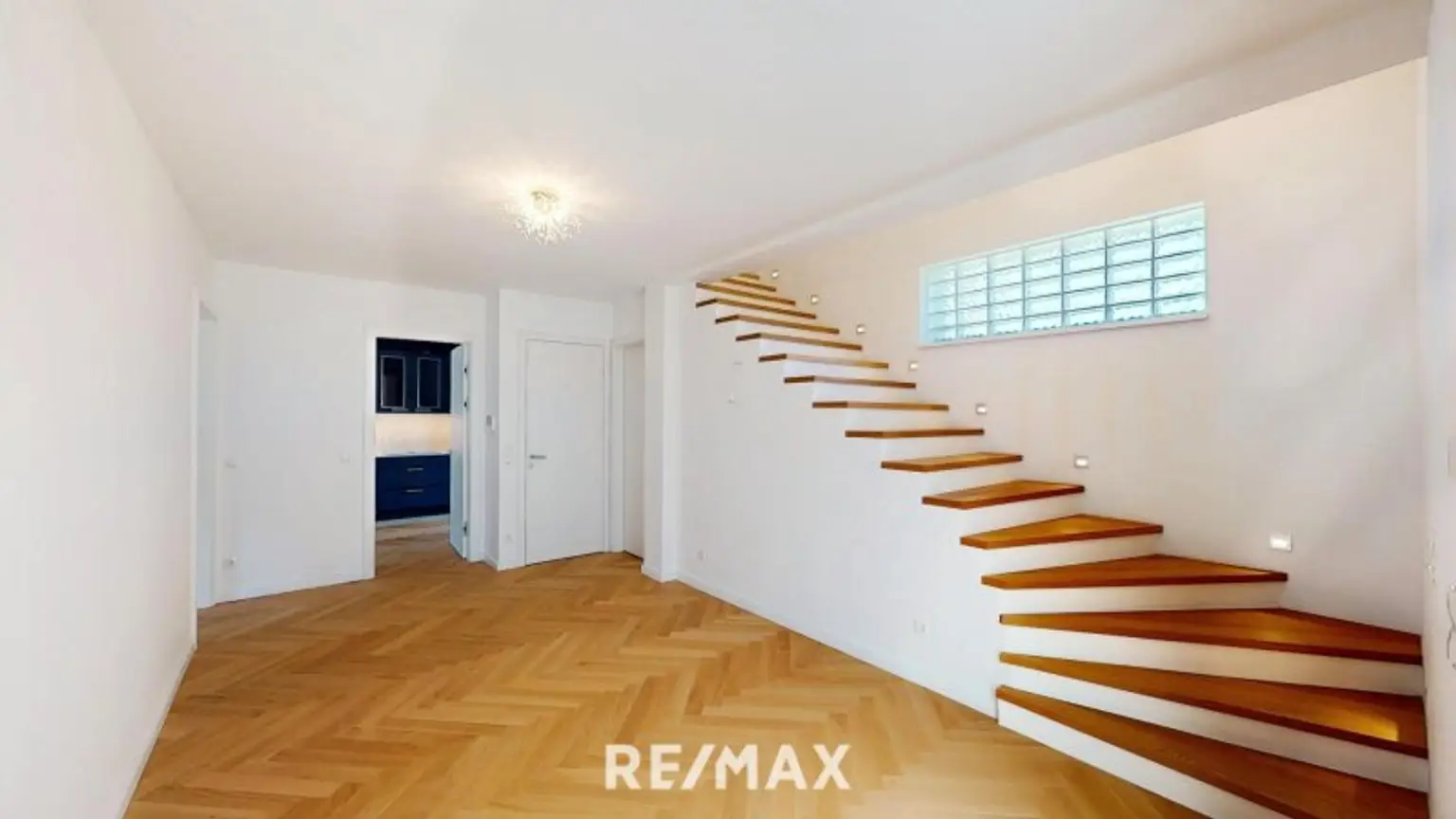 ETWAS GANZ BESONDERES Neuwertige Villa in Grün und Ruhelage mit gepflegtem Garten in privilegierter Lage Wien 1210