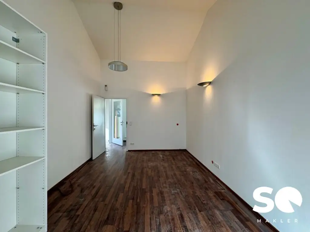#SQ - BÜRO/ PRAXIS - HOFGEBÄUDE NÄHE ERZHERZOG-KARL-STRASSE!