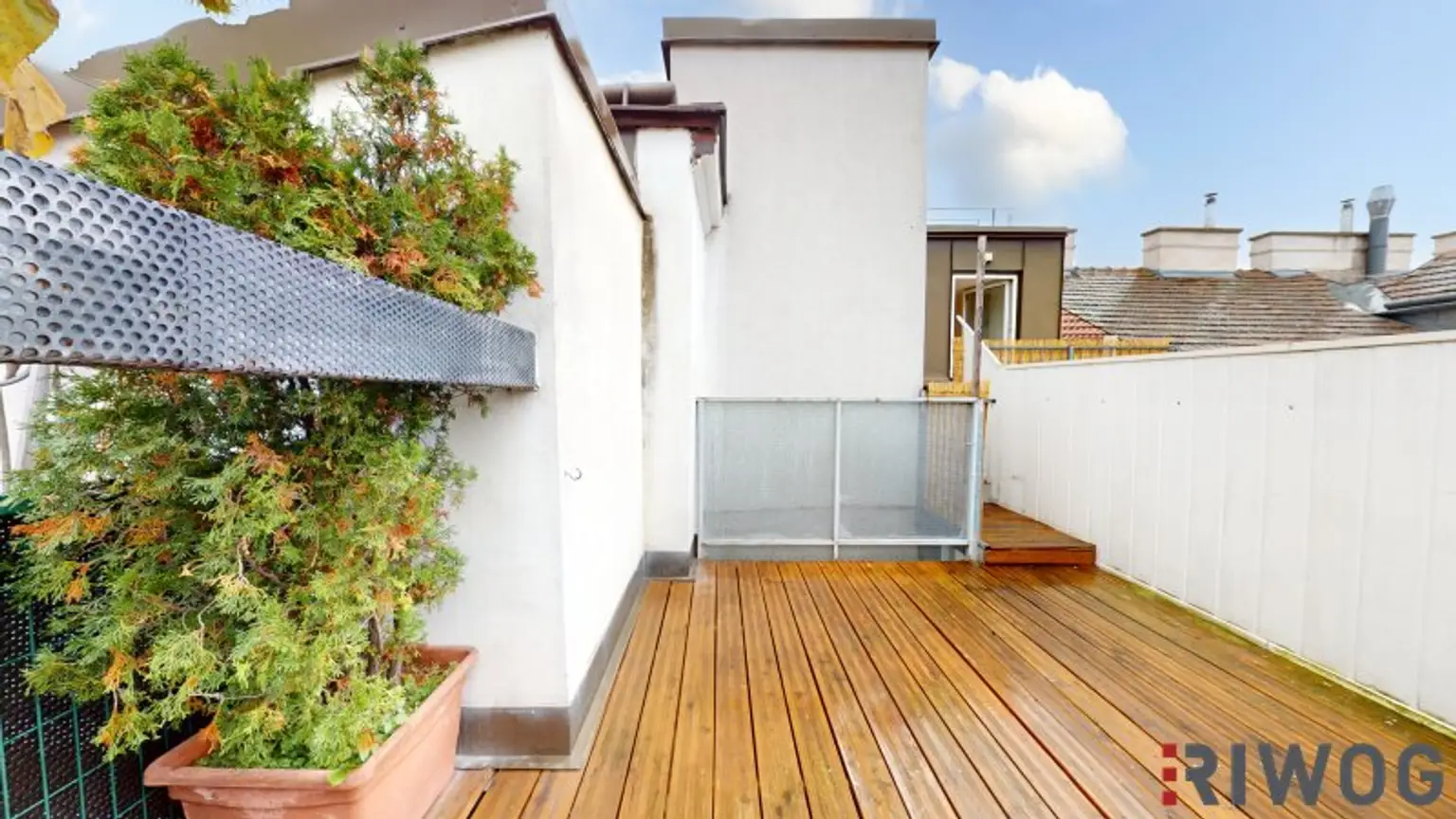 HELLE DACHTERRASSENWOHNUNG in der Odoakergasse