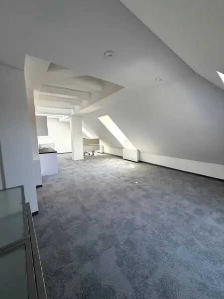 Modernes, loftartiges City-Büro im DG - Am Heumarkt gegenüber vom Stadtpark