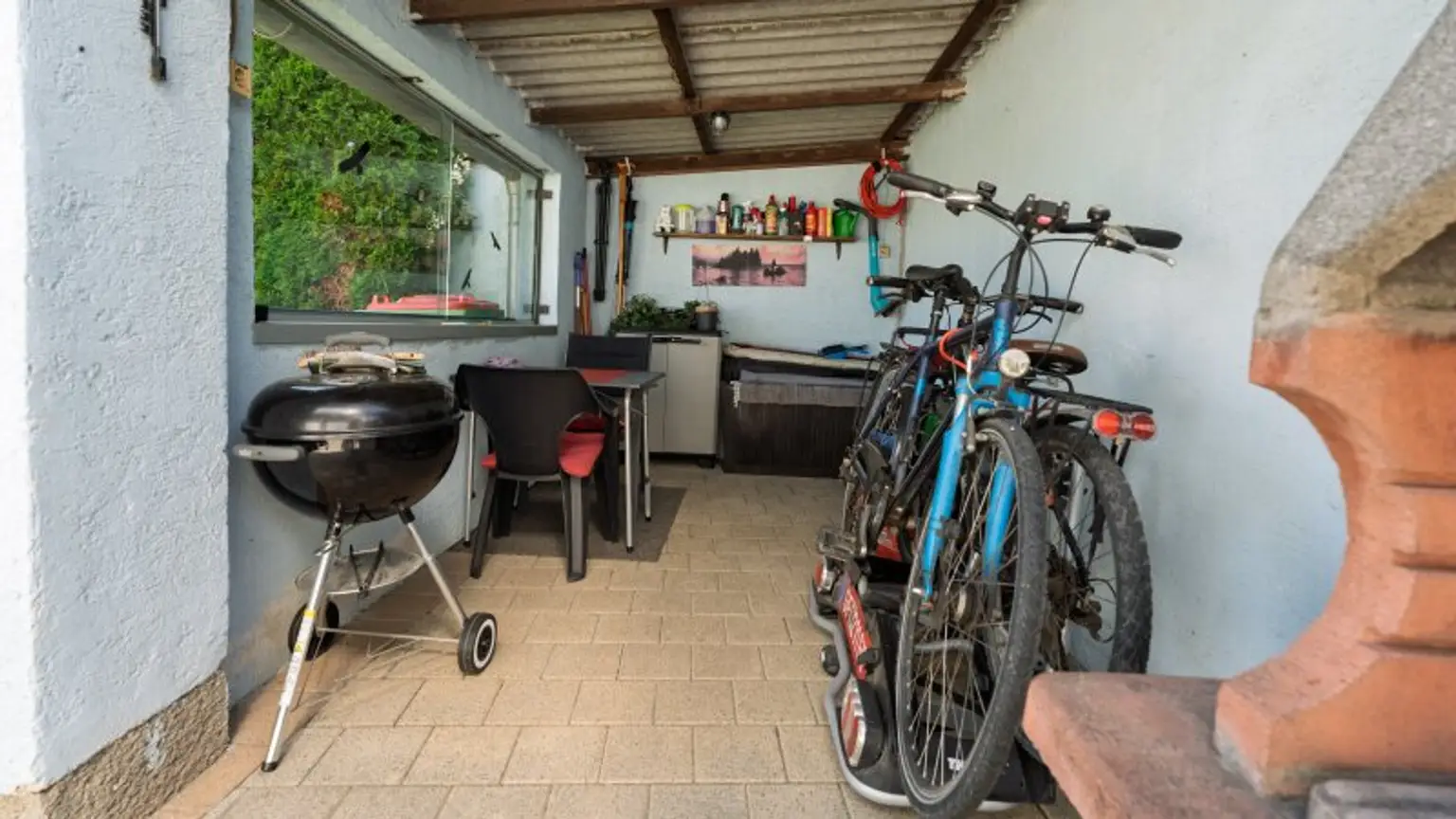 Kapitalanlage mit Potential – 2 Häuser auf Eckgrundstück mit rund 938 m² Grundstücksfläche!
