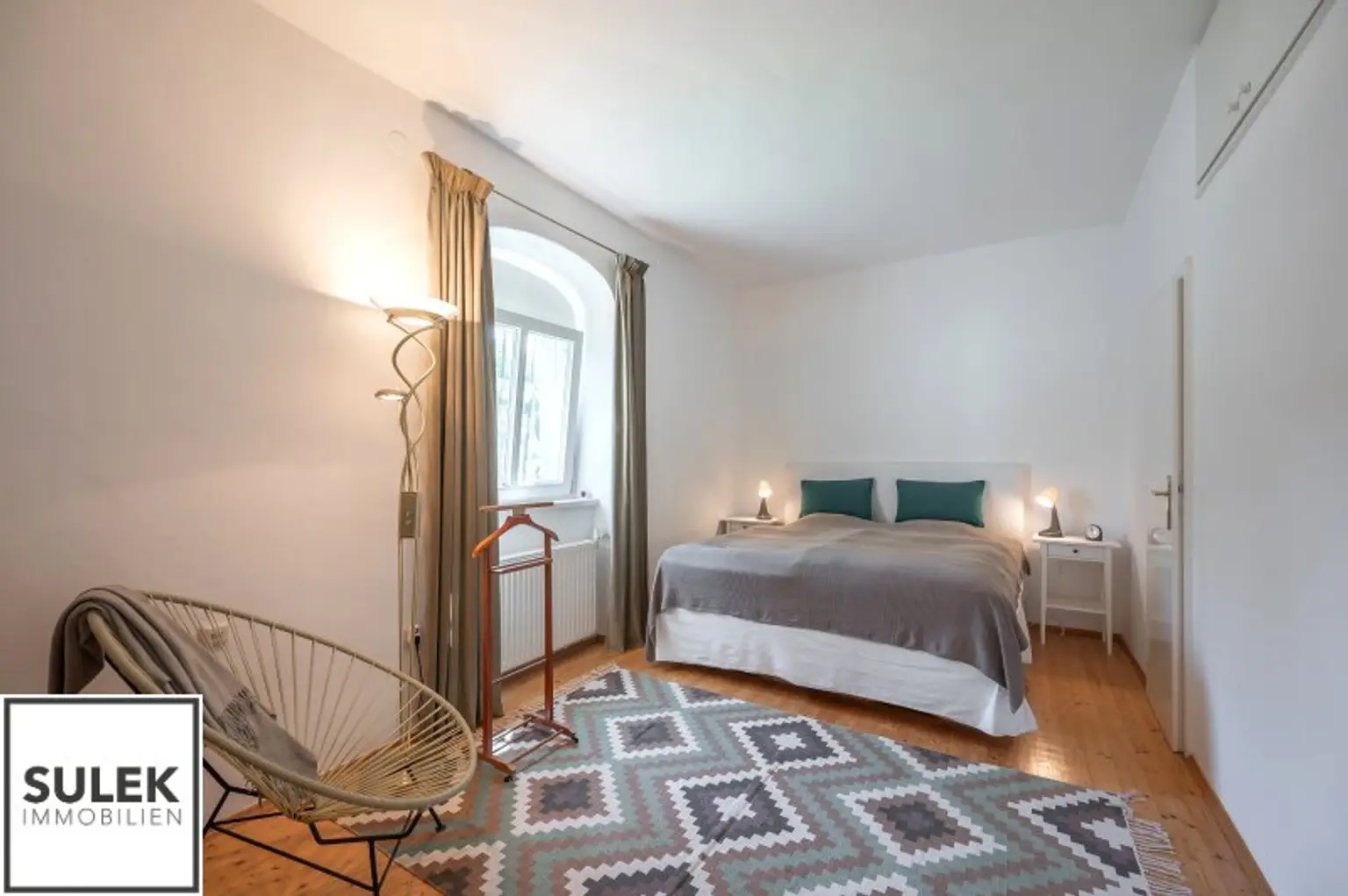 charmantes Einfamilienhaus mit dazugehöriger Einliegerwohnung in Petronell - ab 1.11.2025