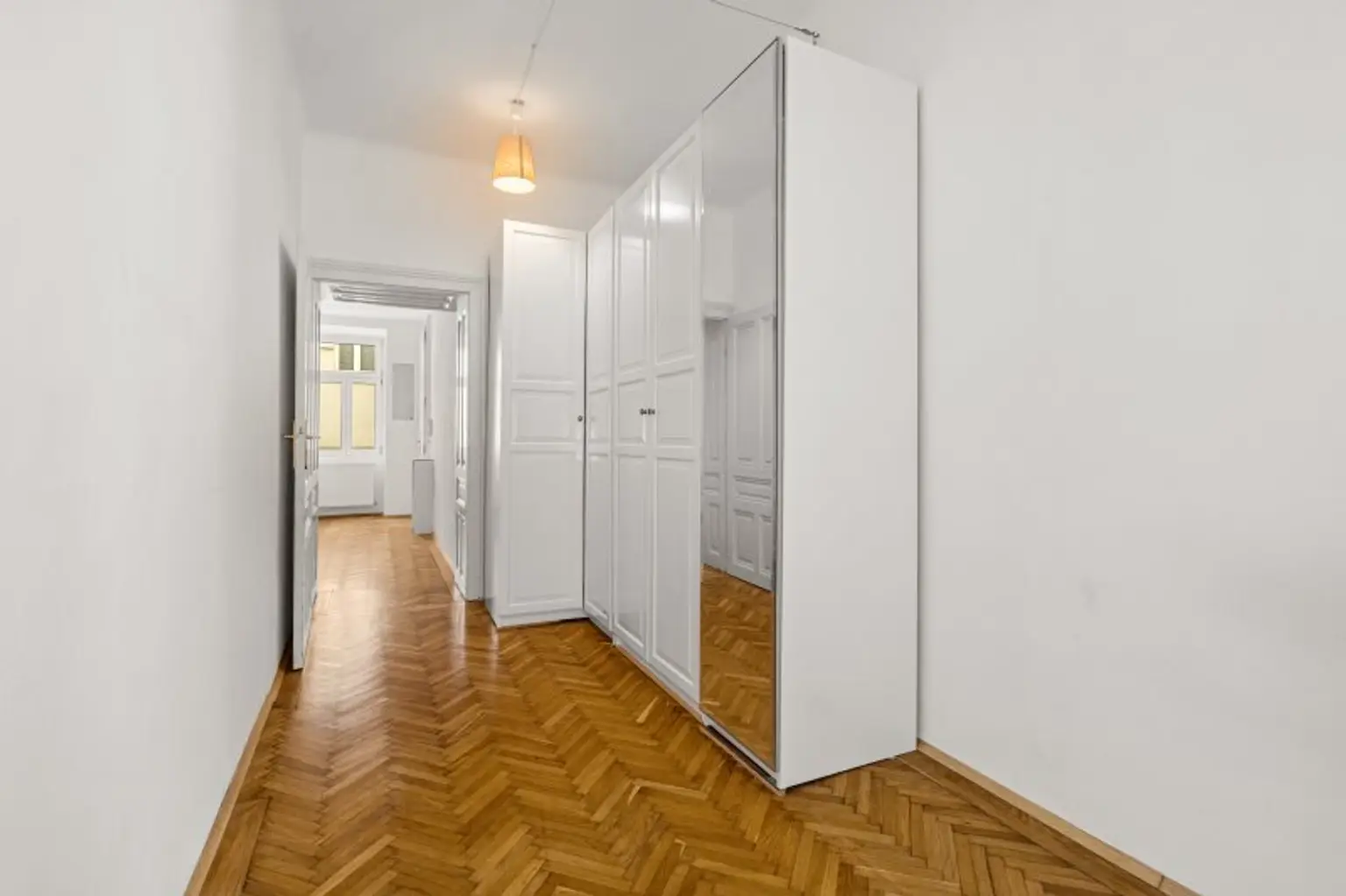 Ruhige, moderne 2-Zimmer Altbauwohnung in Zentrumsnähe! +++ RE/MAX Trend +++