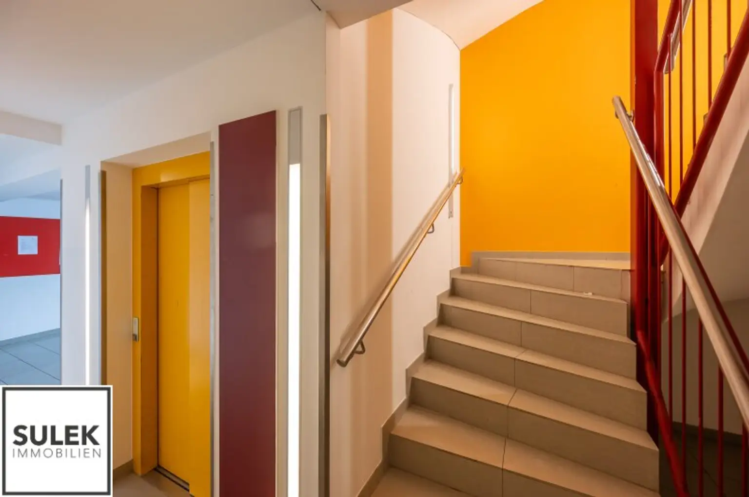 Nähe Floridsdorf Bahnhof (S+U): gepflegte 2-Zimmer-Wohnung mit tollen Lichtverhältnissen