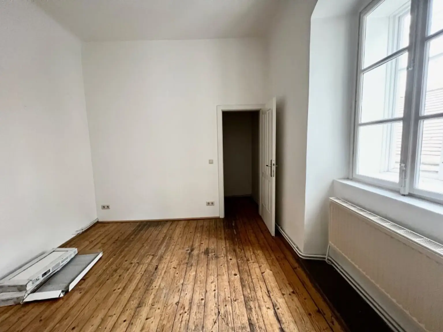 Kunst, Kultur, Citylife - charmante 3-Zimmer-Altbauwohnung bei Schwedenplatz!