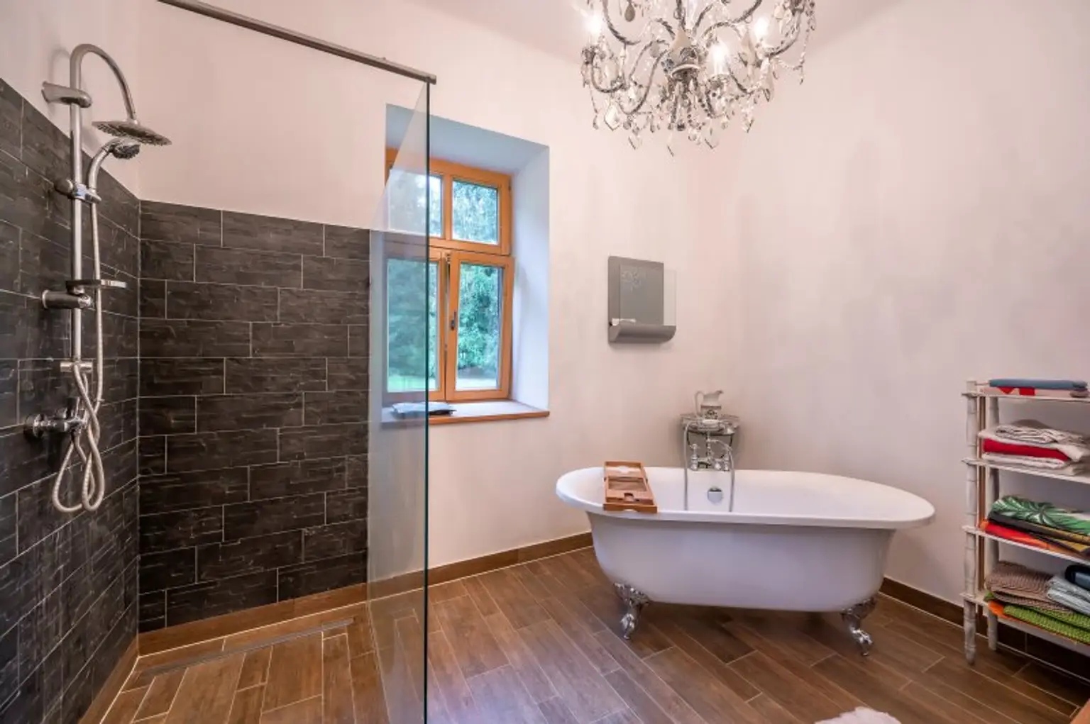 Charmantes, revitalisiertes Forsthaus - Naturidylle in Klausen-Leopoldsdorf