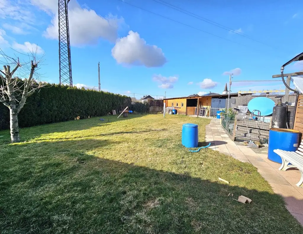 Großes Grundstück mit Altbestand im Herzen von Munderfing!