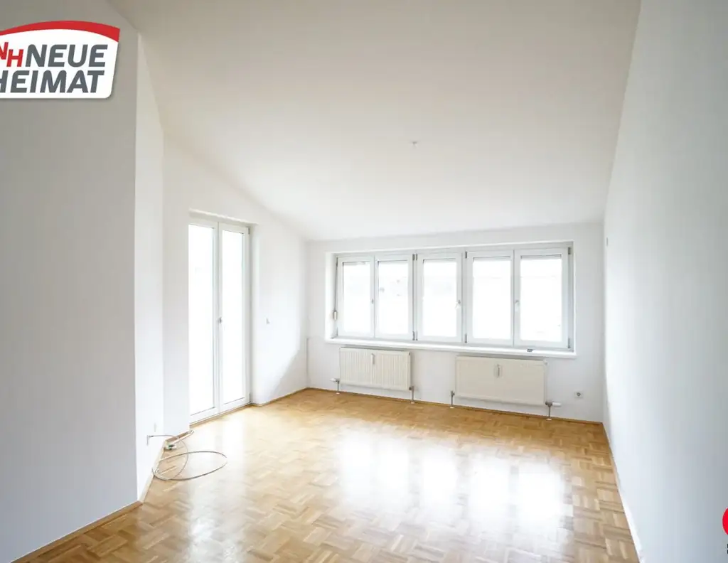 3-ZIMMER-DACHGESCHOSSWOHNUNG MIT GEMÜTLICHER LOGGIA IN GRÜNLAGE IN FREISTADT!