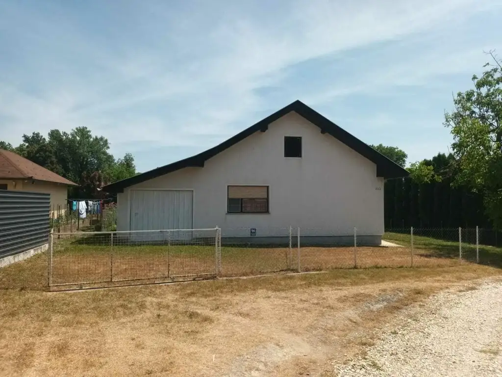 Zentral Kroatien: Charmantes kleines Haus am See