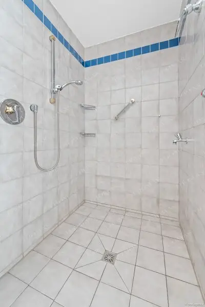 Exklusives Einfamilienhaus mit Weitblick über Wien in Hagenbrunn !