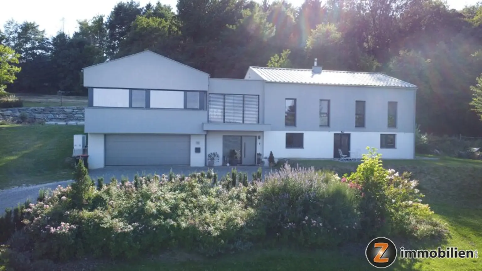 Exklusives Haus mit Schlossblick in traumhafter Einzellage!