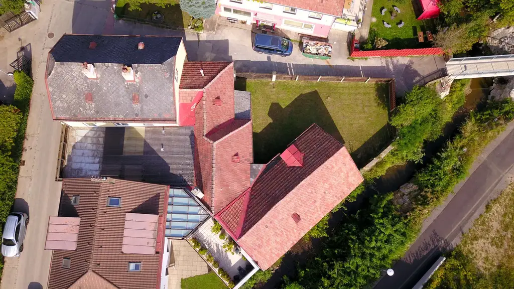 RARITÄT IN GABLITZ - GRUNDSTÜCK MIT ALTBESTAND IN BESTLAGE