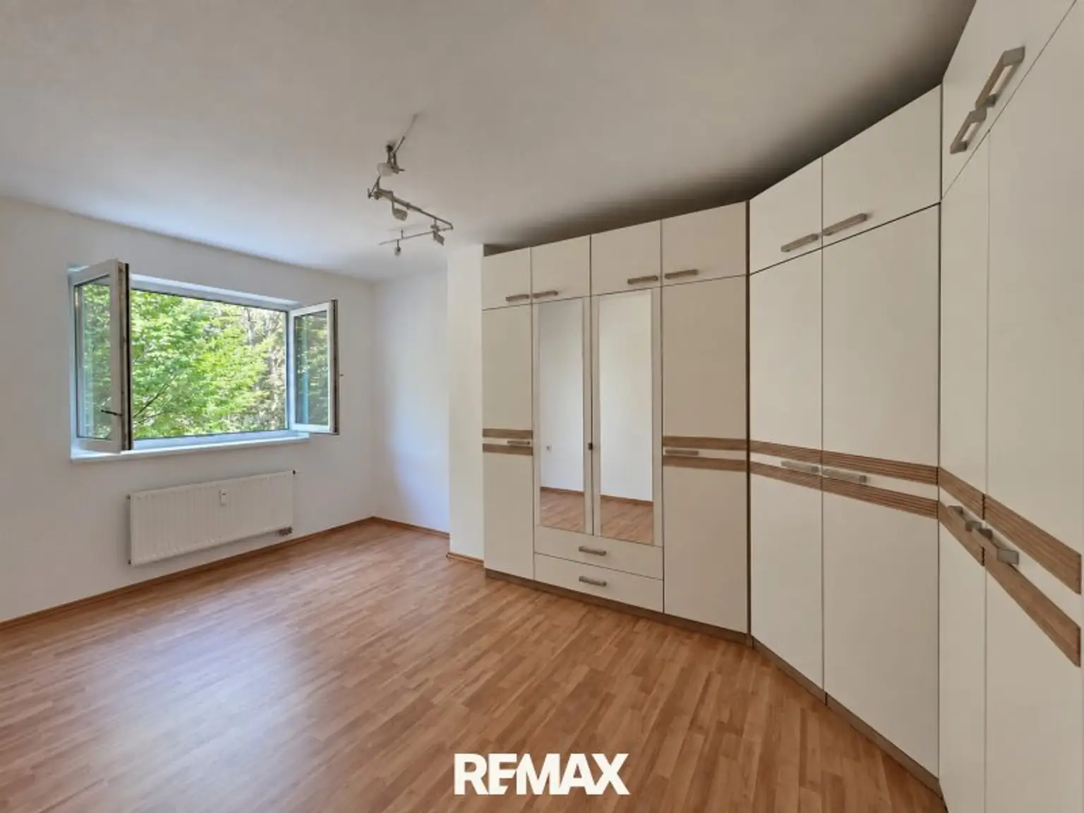 Wohnung Schlafzimmer I