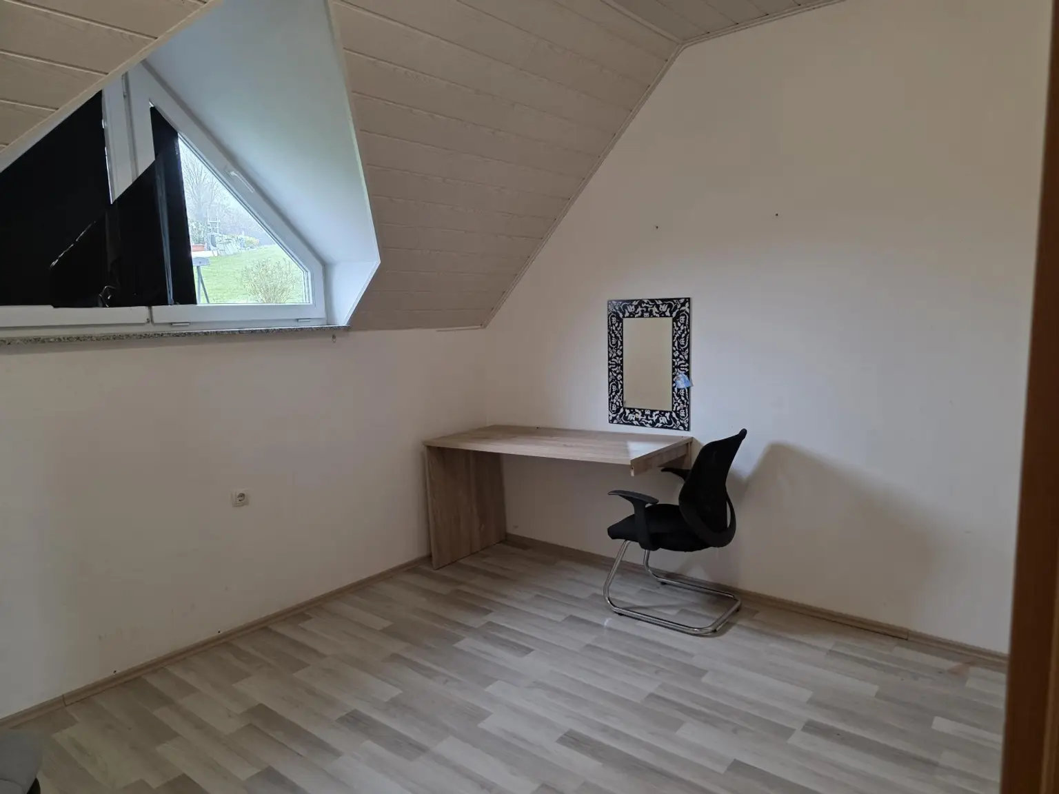 Herrliche Aussichtslage - viel Grund!