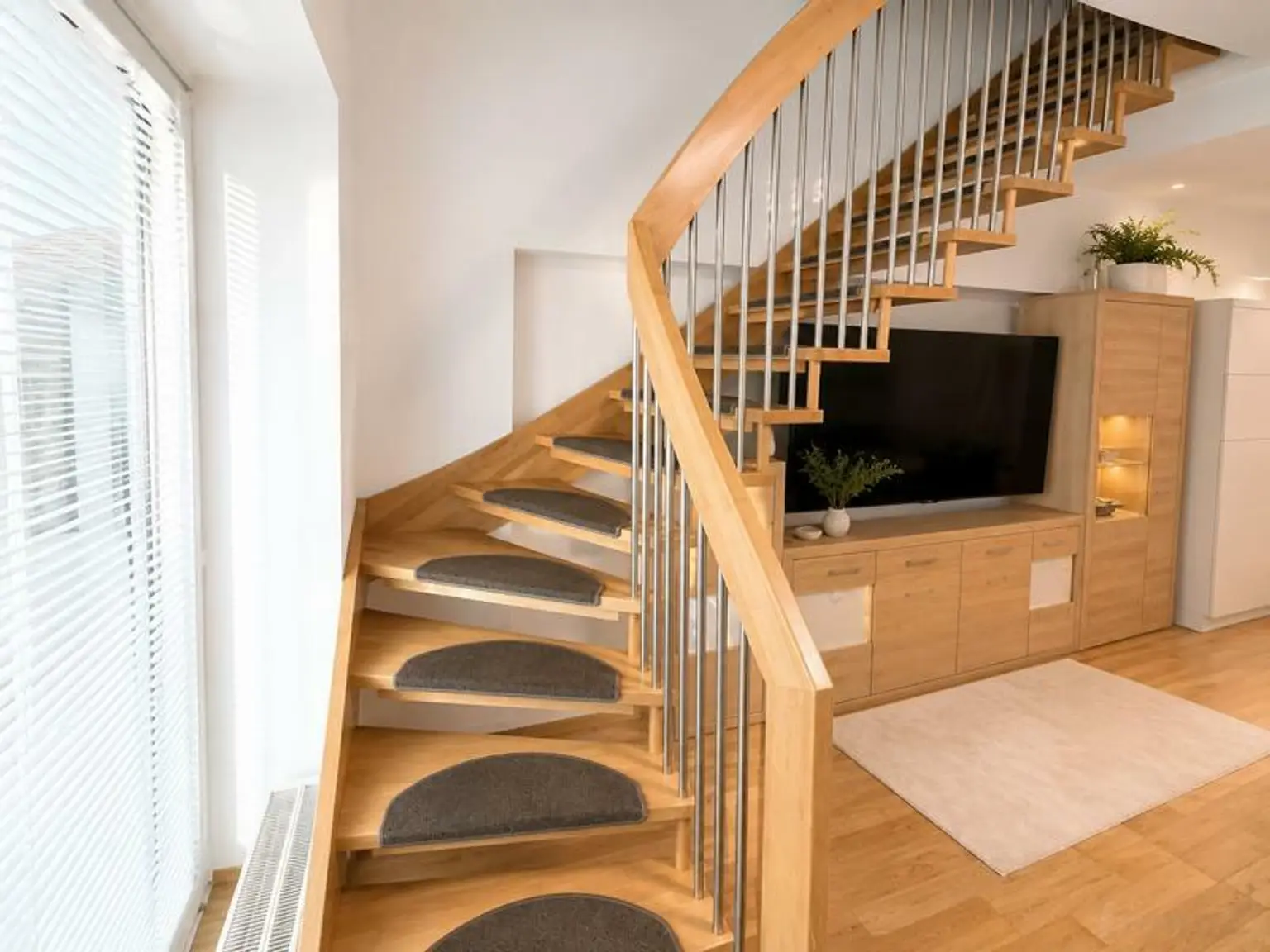 edle Holztreppe