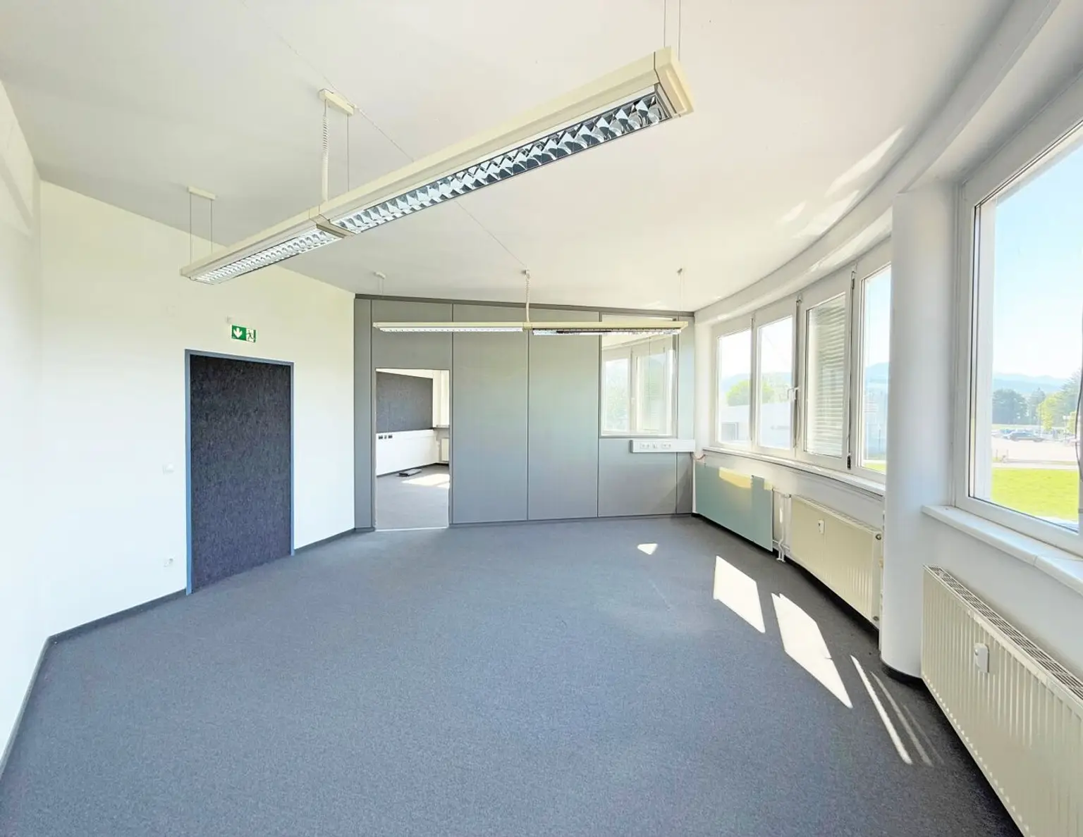 Modernes Büro mit Untersbergblick - Top Lage im Gewerbepark Anif