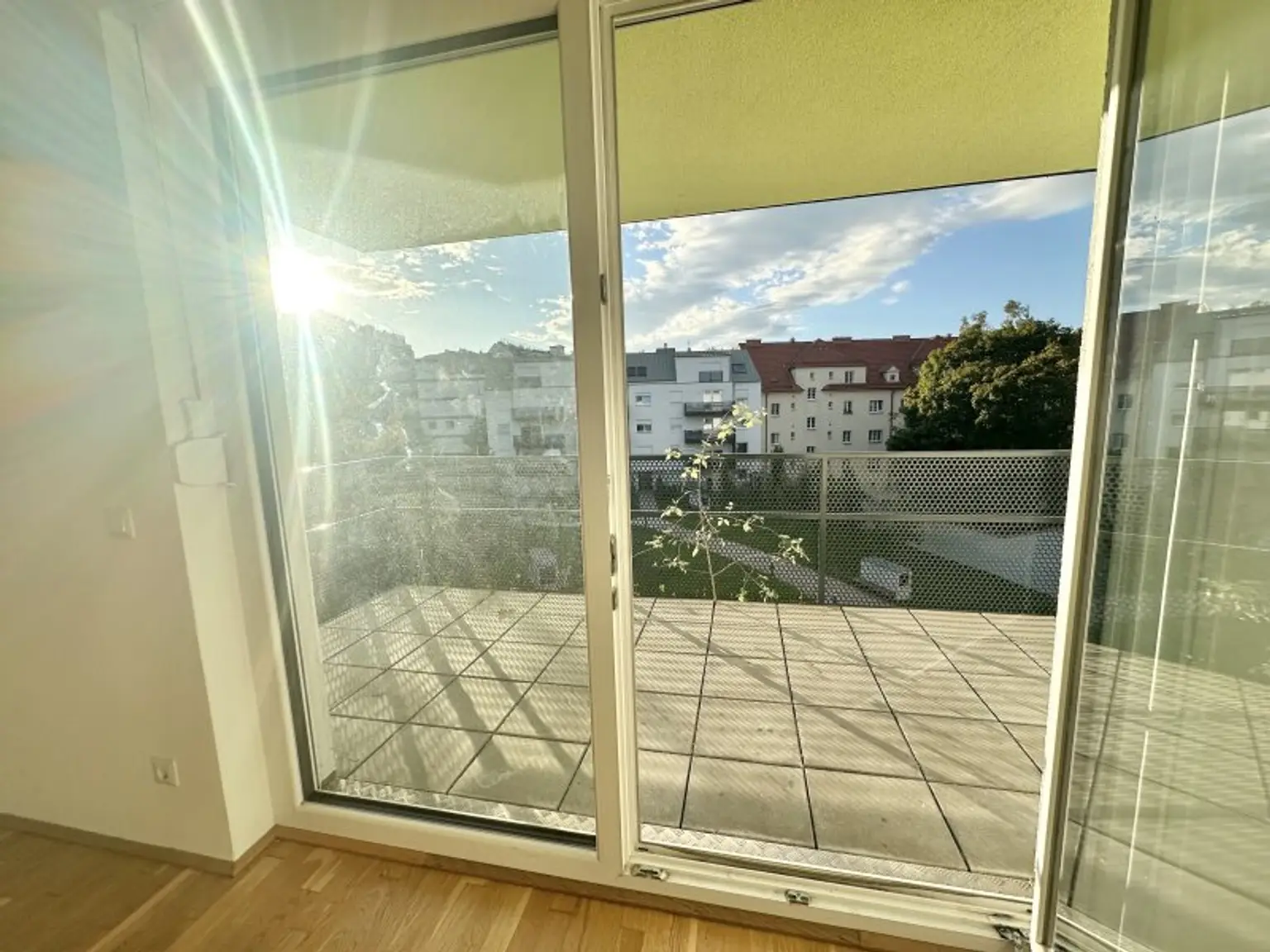 NACHMIETERSUCHE! Wohnen in Floridsdorf – 3-Zimmer-Wohnung mit Balkon - Nähe Shopping City Nord & Klink Floridsdorf!