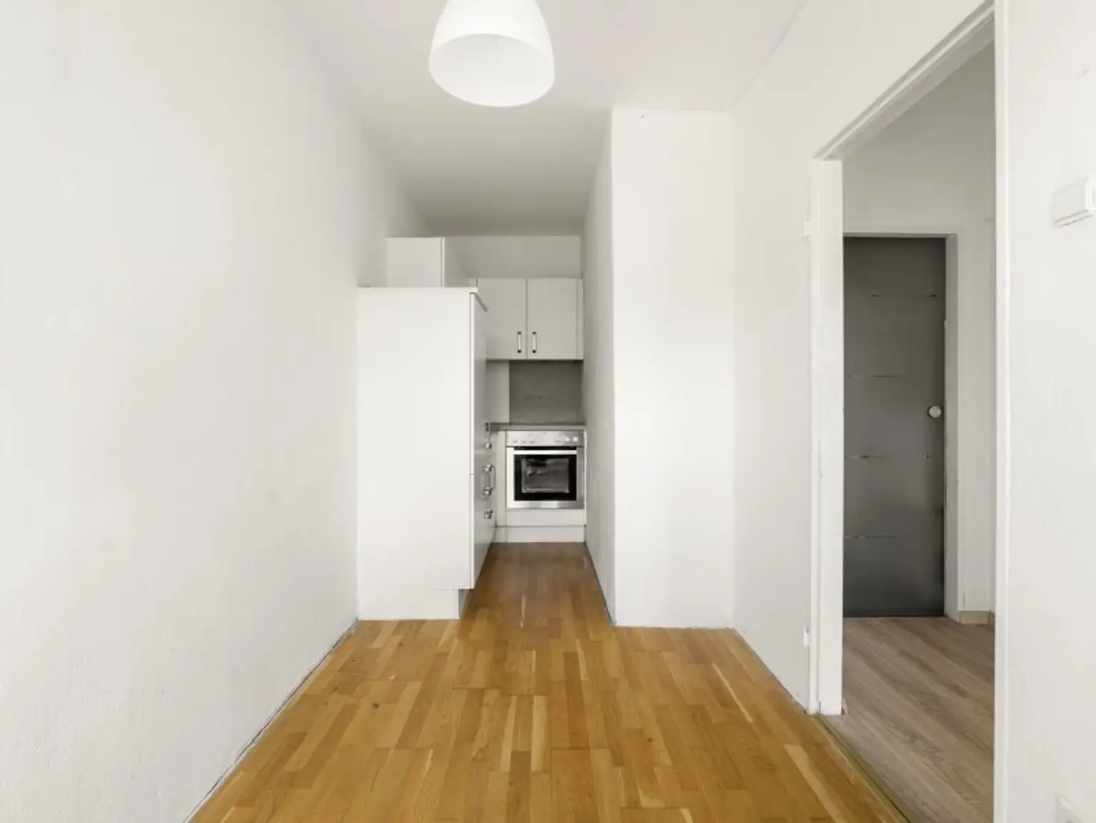 Schöne sanierte 1,5 Zimmer Wohnung mit Parkplatz in Klagenfurt in der Hausergasse - Nähe Lendkanal