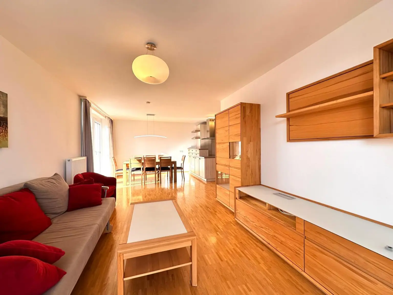 Wohn- und Essbereich