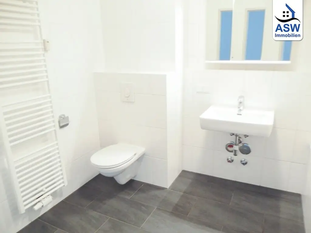 Bürowidmung: Perfekt aufgeteilte 3-Raum-Maisonette mit Terrasse und Garten