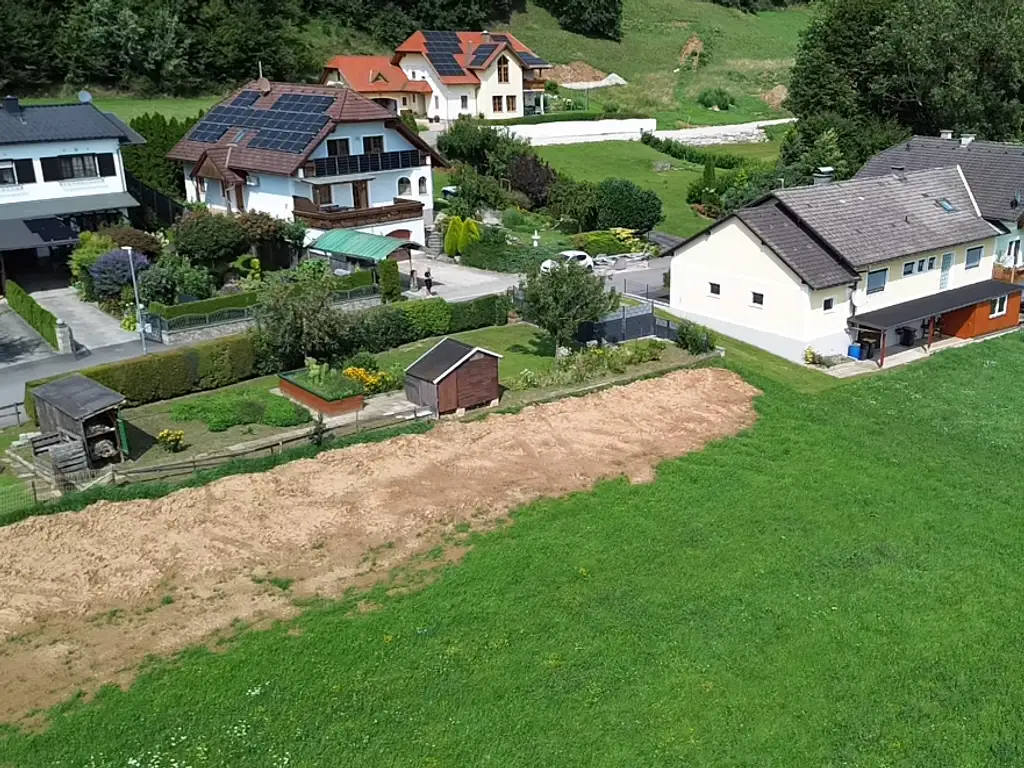 Gepflegter Bungalow unweit von Leiben - Garten inklusive!