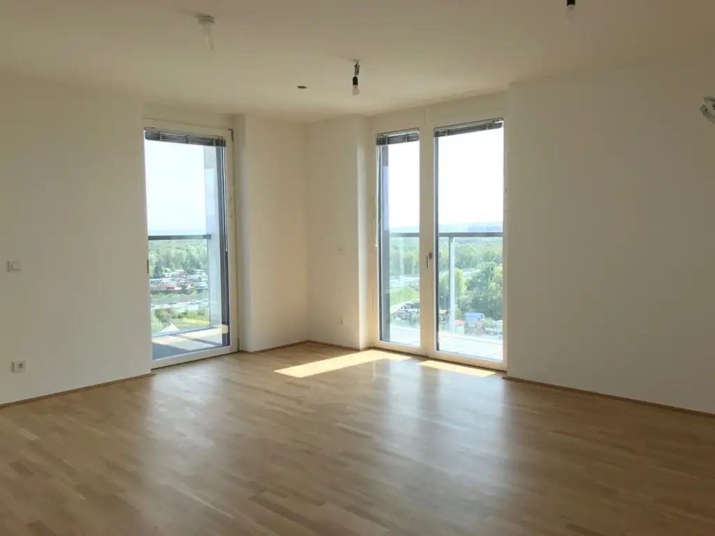 Top 358 -3 Zimmer ERSTBEZUG mit Freiflächen/CITY FERNBLICK - mit Fitness-Club im Haus!