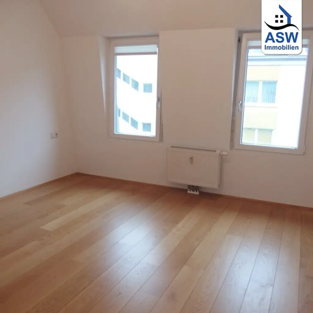 Wunderschöne 3-Zimmer Dachgeschoßwohnung mit Balkon in U-Bahn-Nähe (U3)