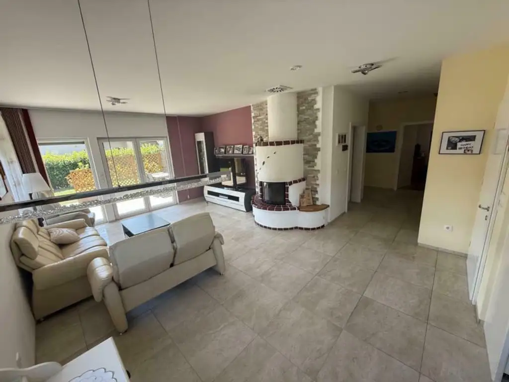 *** Eleganter und stilvoller Bungalow in begehrter Siedlungslage *** unmittelbare Nähe zur Stadt Feldbach ***