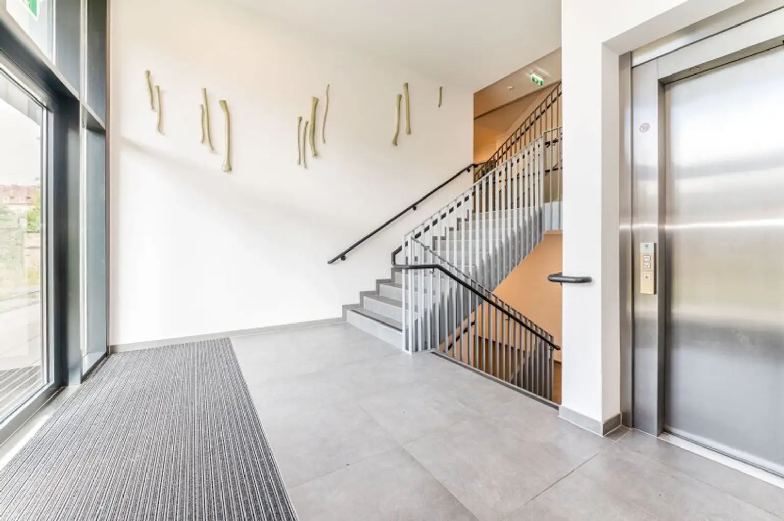 Erstbezug ab November! Grandiose 4-Zimmer-Terrassenwohnung inkl. Parkplatz in Hietzing zu vermieten!