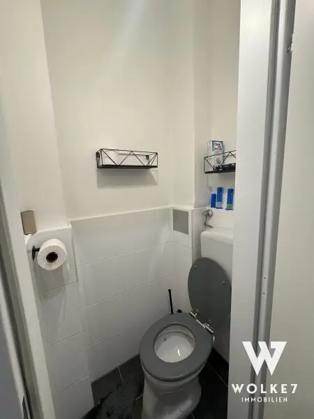 Ruhige, sanierte 3-Zimmer-Wohnung mit Balkon & Grünblick – ca. 81m² WNF | Klinik Hietzing | 1. Stock ohne Lift